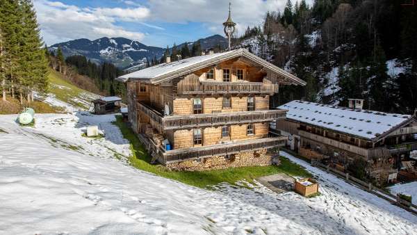 Gelegenheit: Ruhig gelegenes Bauernhaus mit 5 Appartements in Auffach/Wildschönau